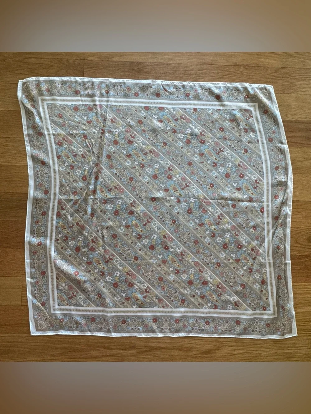 Vintage The Specialty House 100% Silk Paisley Floral Scarf Square Made in Japan